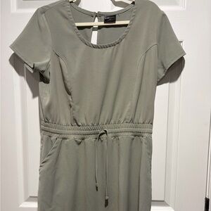 32 Degrees Green Short Sleeve Drawstring Waist Dress | Size M